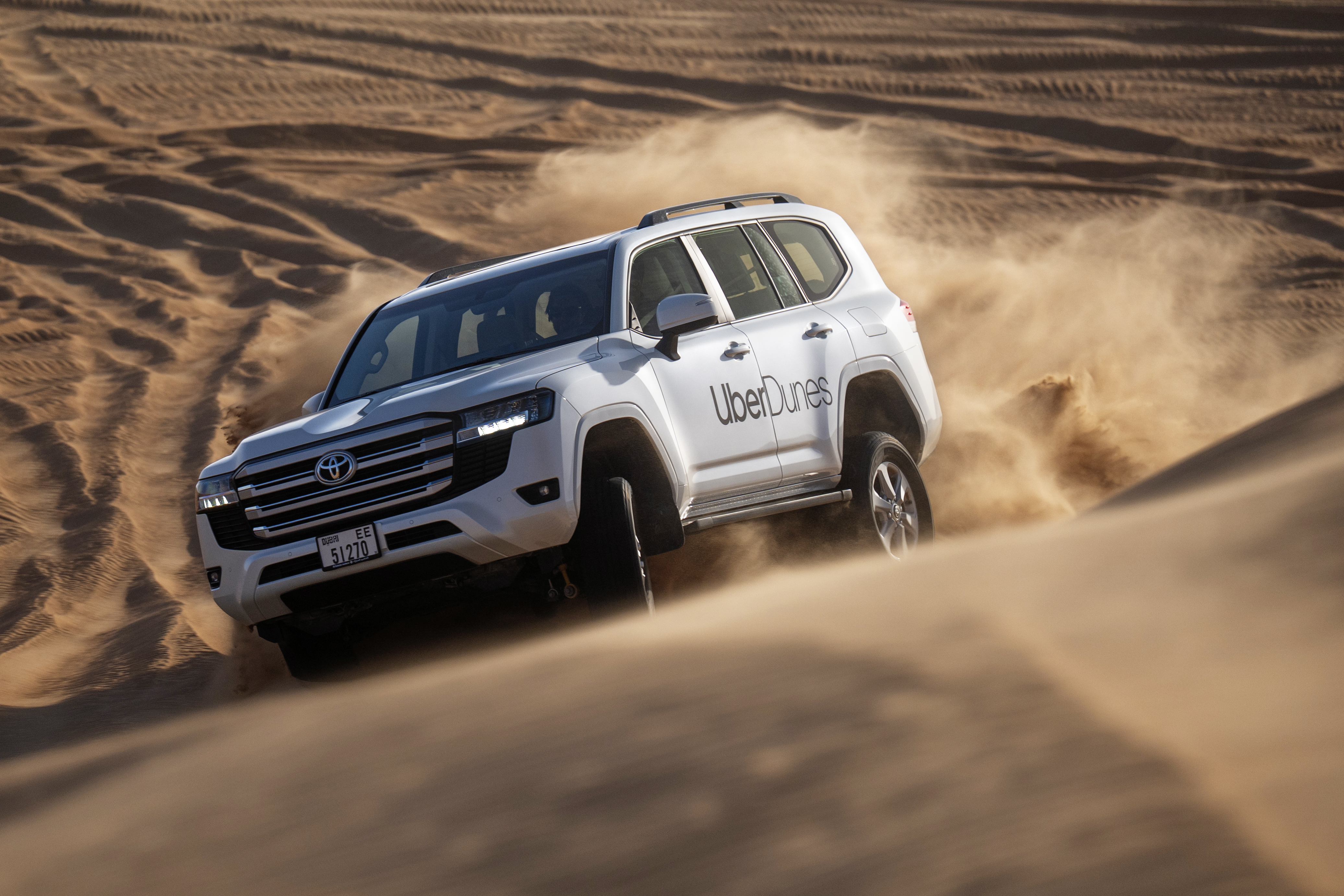UberDunes Land Cruiser dune bashing in the UAE desert